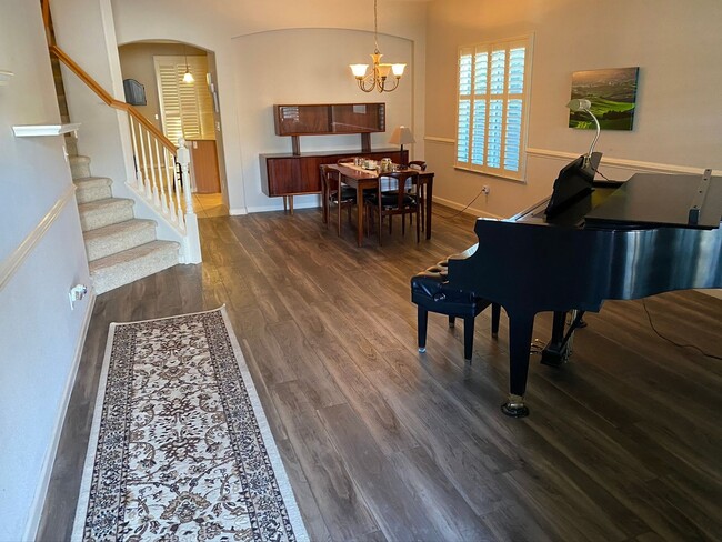 Building Photo - Stunning 5/3 Home LOADED w/Upgrades!  (PLE...