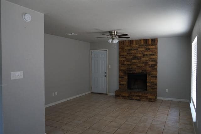 Building Photo - 2405 Ventura Dr