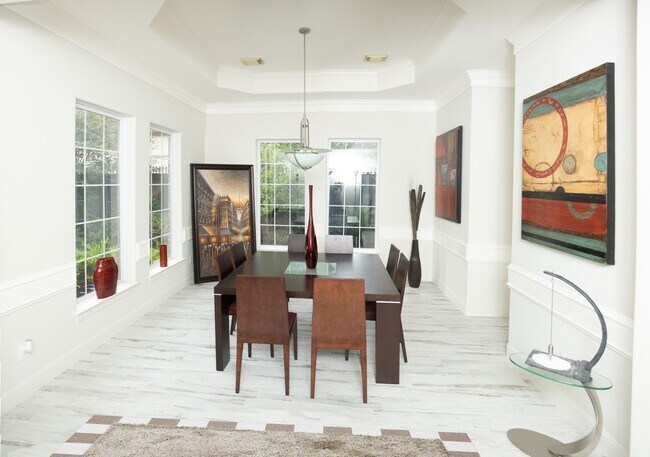 Building Photo - 3039 Bonnebridge Way Blvd