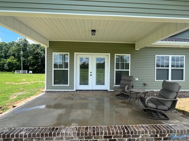 Building Photo - 102 Co Rd 469