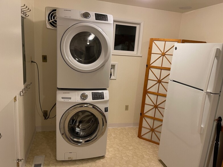 Laundry in Kitchen - 1103 Brawne Avenue NW