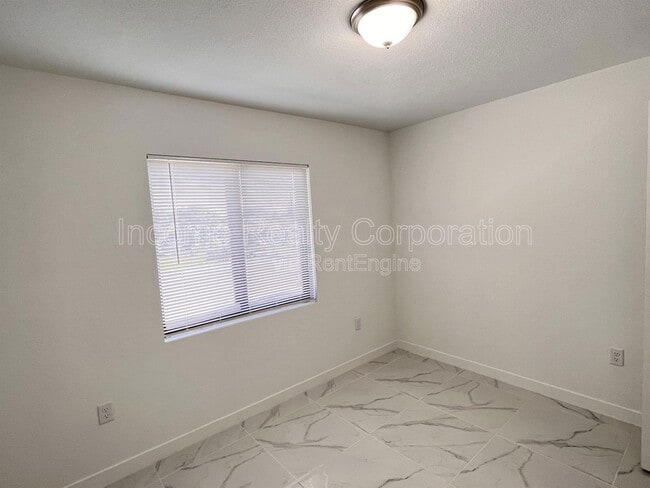 Building Photo - 21230 SW 119th Ave