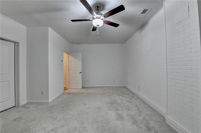 Building Photo - 2689 Richmond Row Dr