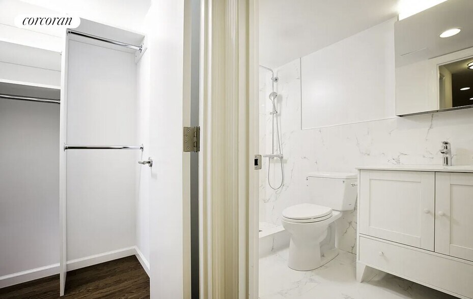 Building Photo - 331 E 89th St