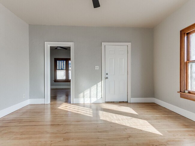 Building Photo - Renovated 3-bedroom, 2-bath home located in the heart of Edmond!