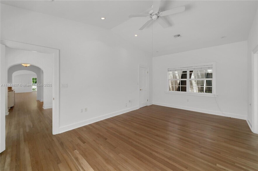 Building Photo - 1765 Wa Kee Na Dr