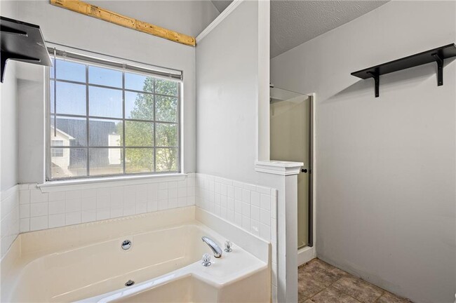 Building Photo - 1297 Quail Hunt Dr