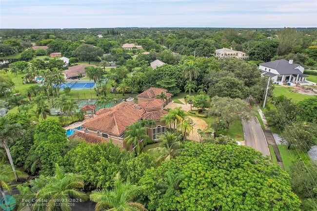 Building Photo - 4200 Coral Hills Dr