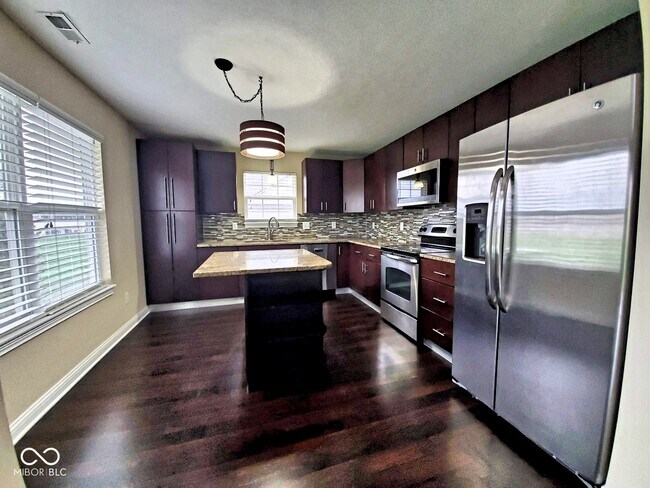 Building Photo - 11504 Grassy Ct