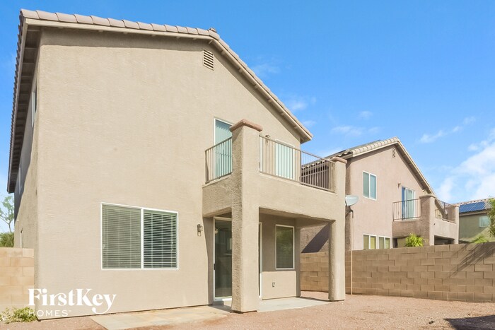 Building Photo - 4946 Copperlyn St