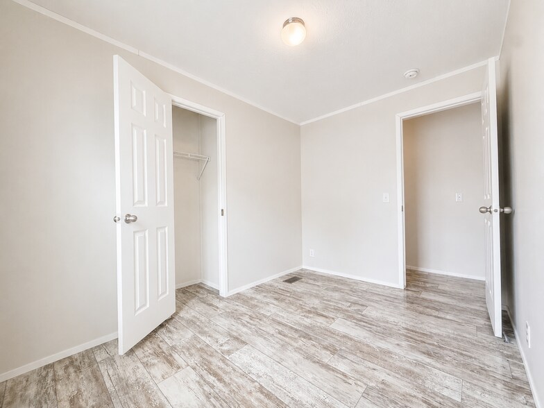 Building Photo - 11708 Cascade Cir