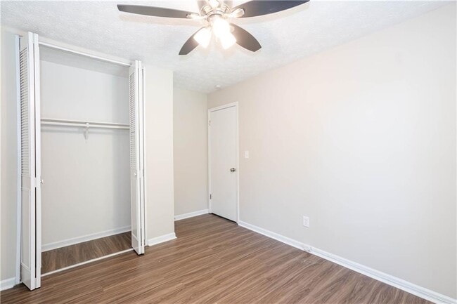 Building Photo - 2759 Shetland Ln NW