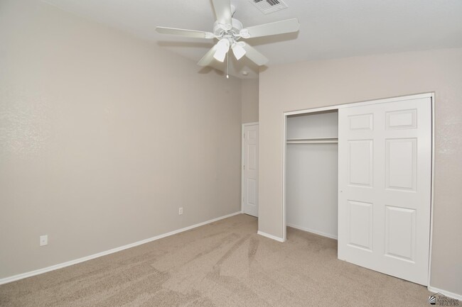 Building Photo - 1705 S 45th Dr