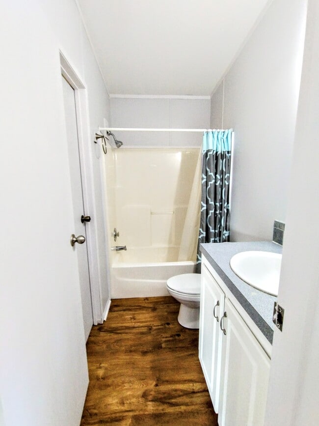 Building Photo - 299 Cayenne St