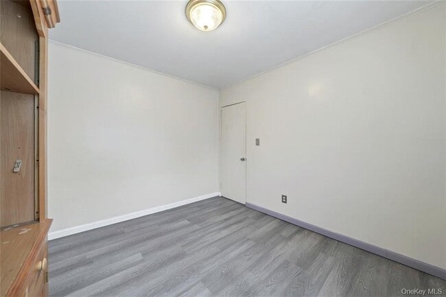 Building Photo - 7 Herbst Dr