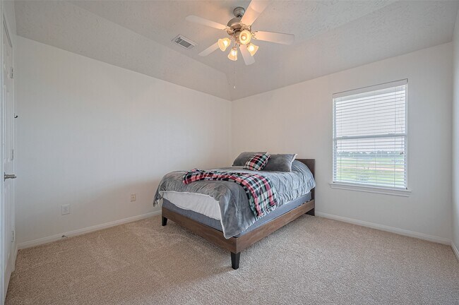 Building Photo - 21506 Avalon Queen Dr