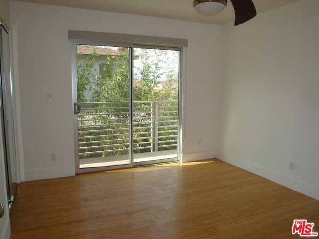 Building Photo - 4515 McConnell Ave