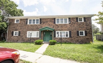 Building Photo - "Charming 2-Bedroom Retreat in the Heart of Shelbyville – Perfectly Cozy at 800 Sq Ft!"