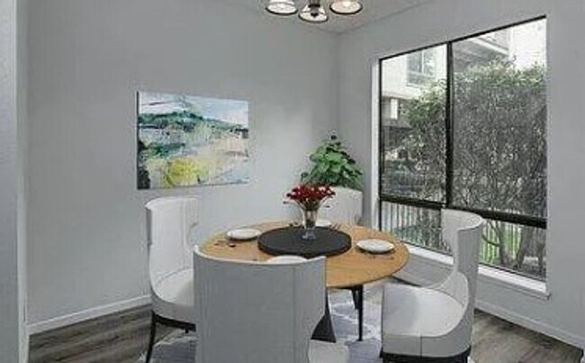 Building Photo - Best Value in Walnut Creek 1/1 - Pool, Hot Tub, Gym, et.