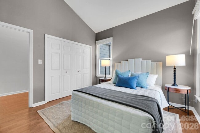 Building Photo - 300 S Cedar St