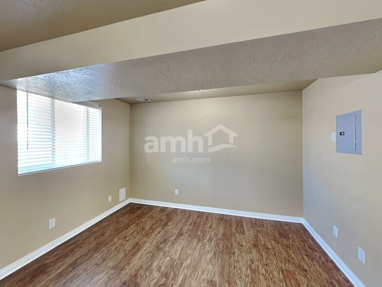 Building Photo - 4091 Lake Mountain Dr