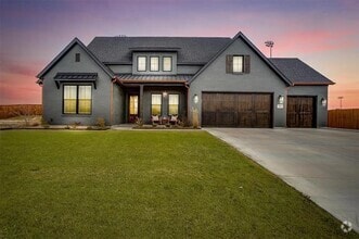 Building Photo - 510 Eagle Ct W