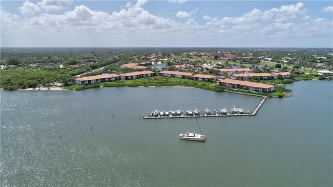 Building Photo - 6101 SE Landing Way