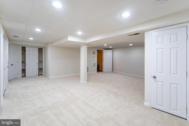 Building Photo - 14912 Emory Ln