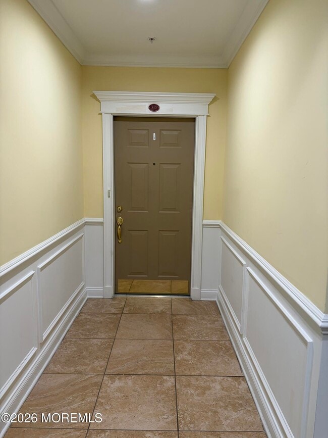 Building Photo - 610 Sophee Ln