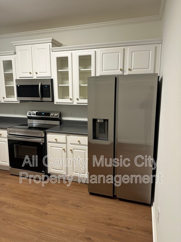 Building Photo - 1101 Downs Blvd