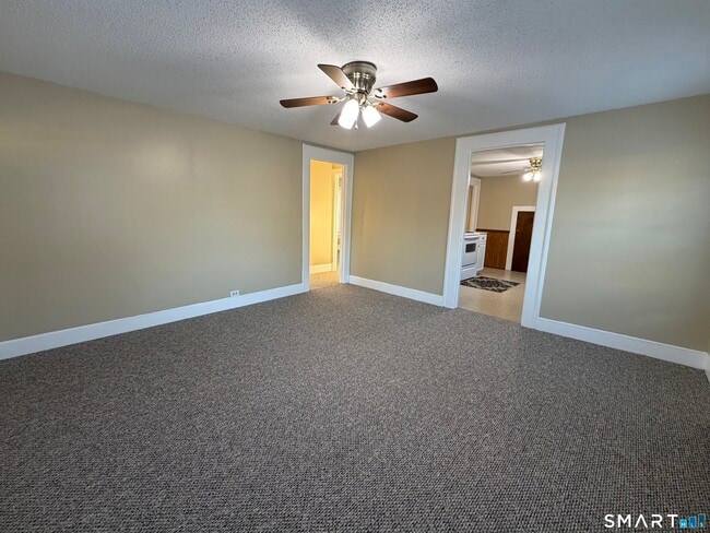 Building Photo - 38 Twining St