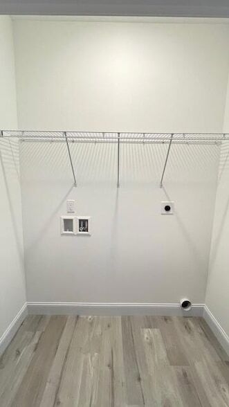 Building Photo - 1913 Cypress Ln