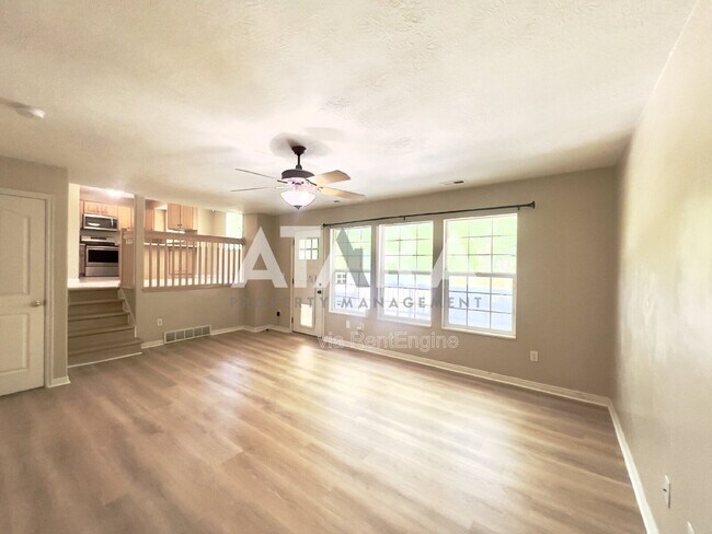 Building Photo - 11837 Sunrise View Dr