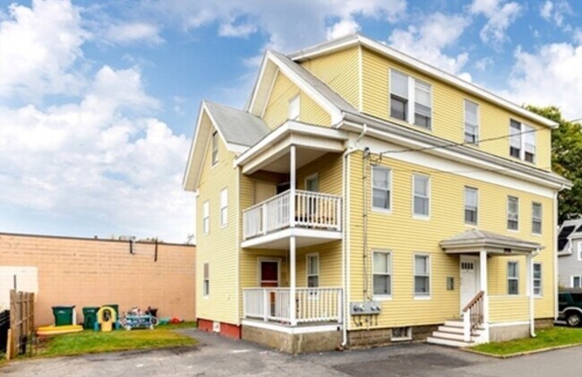 Primary Photo - 8 Normandy Rd