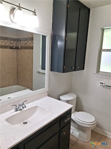 Building Photo - 418 Cottonwood Dr