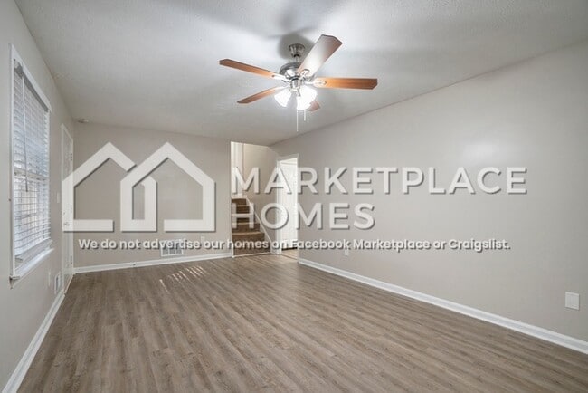 Building Photo - 1051 Scott Rd