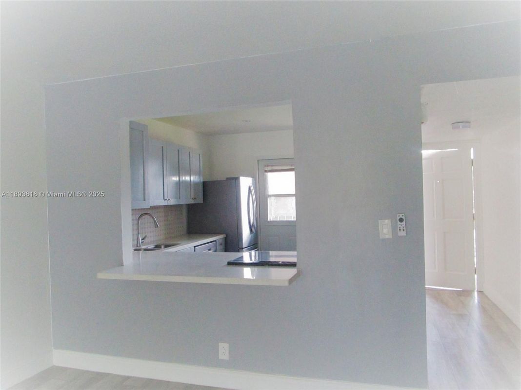 Building Photo - 8101 SW 24th Ct