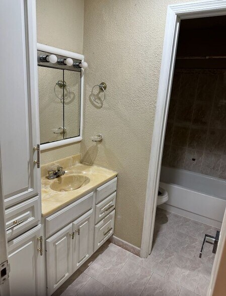 Building Photo - 11518 SW 172nd Terrace