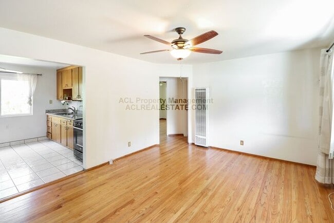 Building Photo - Beautiful, Perfectly located Hayward Home w/ lush and spacious garden.