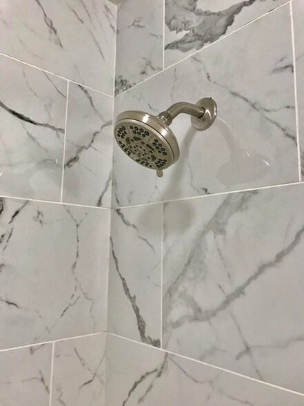 Building Photo - 21 Vaughns Gap Rd