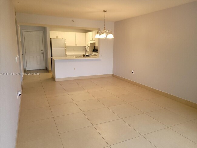 Building Photo - 8224 Key Royal Cir