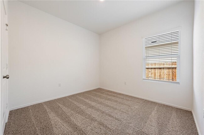 Building Photo - 5920 Eden Dr