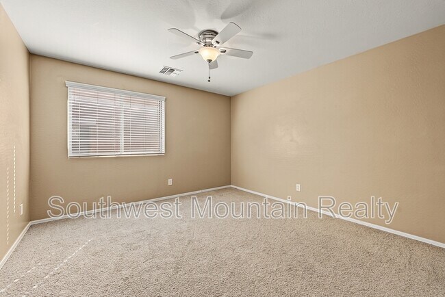 Building Photo - 2346 N Monticello Dr
