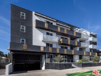 Building Photo - 1439 Tamarind Ave