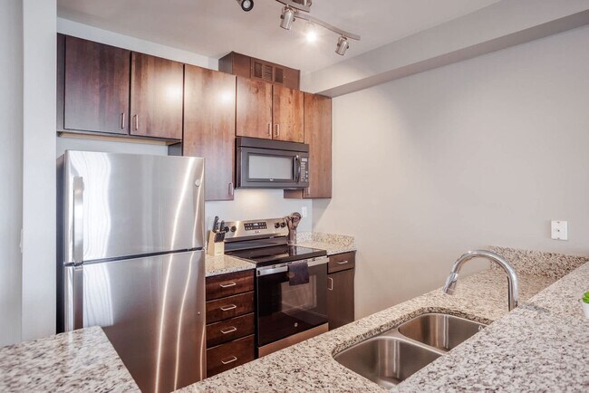 Building Photo - 121 E Freedom Way