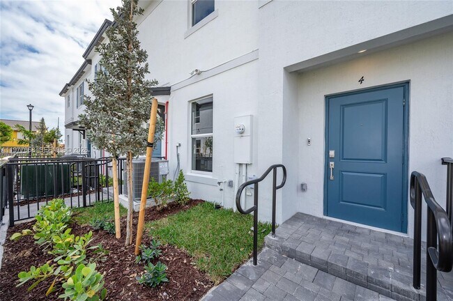 Building Photo - 12426 SW 248th St