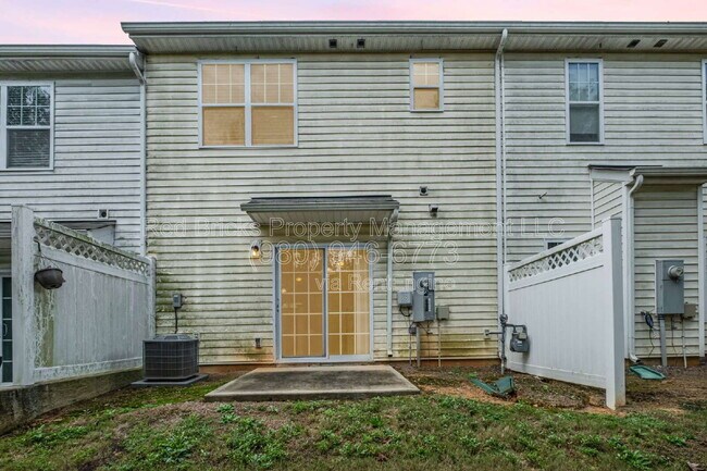 Building Photo - 10617 Bunclody Dr