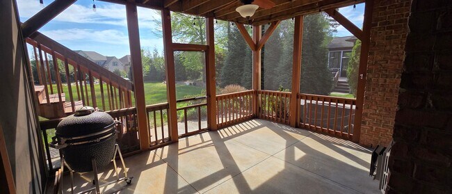 Building Photo - Beautiful Home with a full in law suite in Lewisville