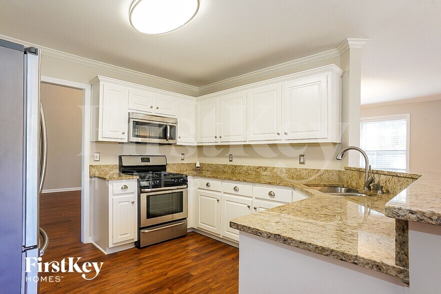 Building Photo - 77 Pebble Creek Dr