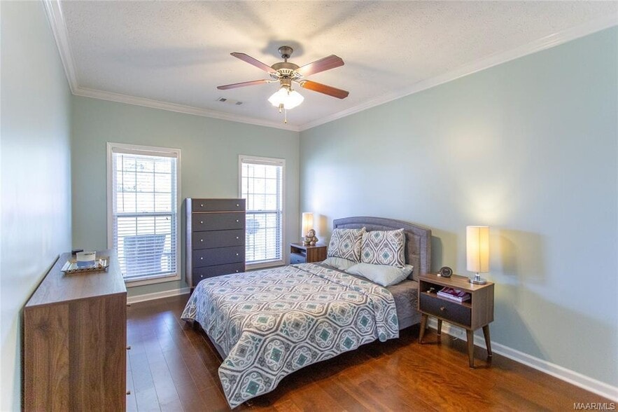 Building Photo - 6913 Sandfield Dr
